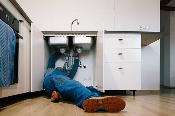 Professional Leak Detection technician working in Umatilla, OR